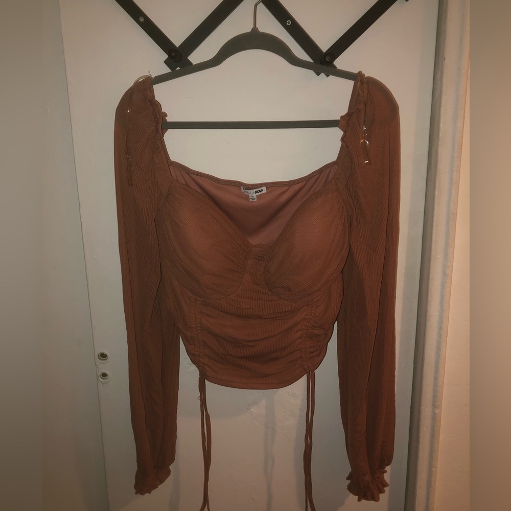 Fashion Nova- Mauve/pink cupped blouse